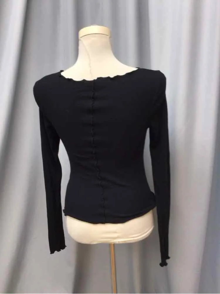 ABERCROMBIE & FITCH SIZE SMALL Ladies TOP