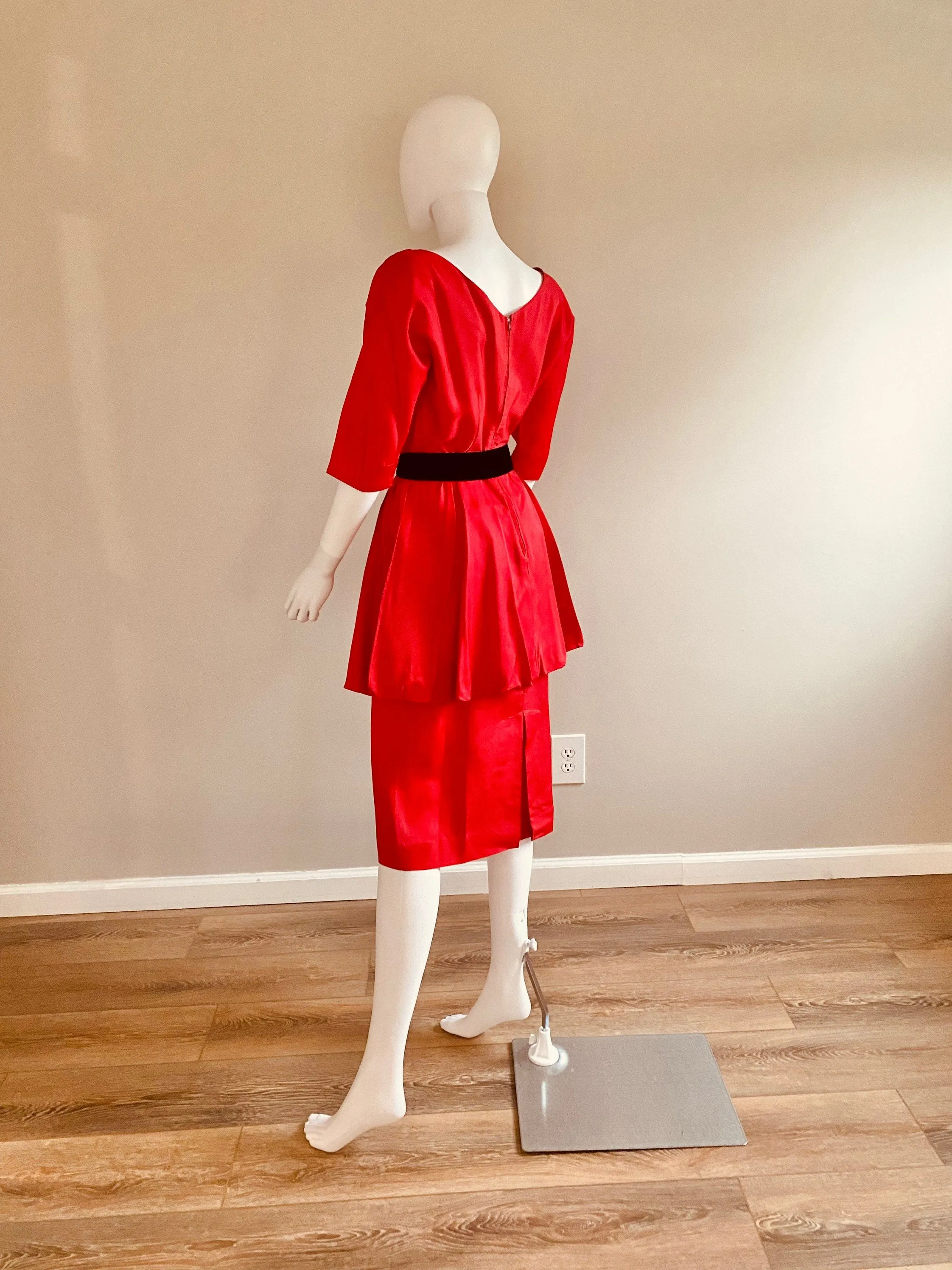 Vintage 1950s Red Wiggle Dress / 50s Holiday Dress / 1950s Party Dress with Peplum / Size M